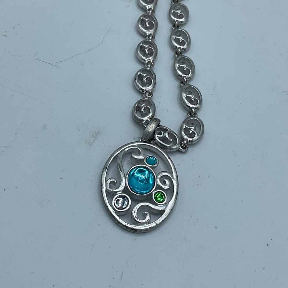 “GIVENCHY” VINTAGE Designer Statement Piece Costume Jewellery. - Picture 4 of 14